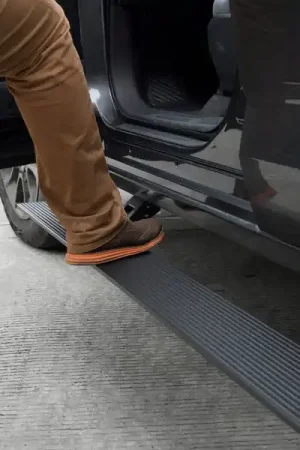 RealTruck 2024 Toyota Tacoma CC 4dr VoltStep Electric Running Board Kit (No Drill) - Tex. Blk Top Pick