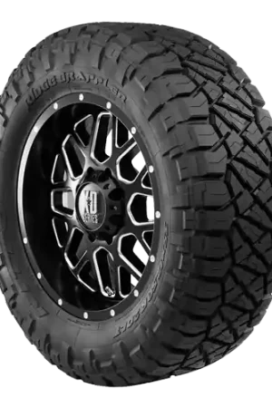 Brand New NITTO - RIDGE Grappler 305/60R18 116Q SL 32.4