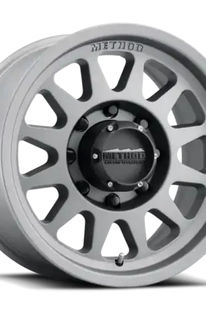 Direct From Factory Method MR704 HD 17x9 18mm Offset 8x6.5 130.81mm CB Titanium Wheel